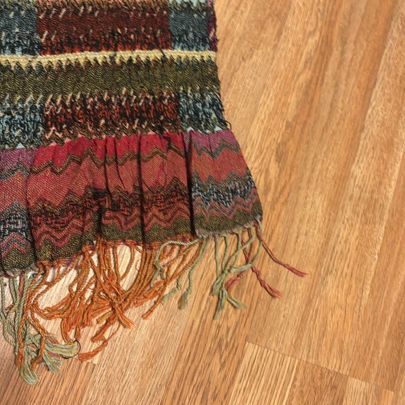 Colorful Knit Scarf - Picture 4 of 5